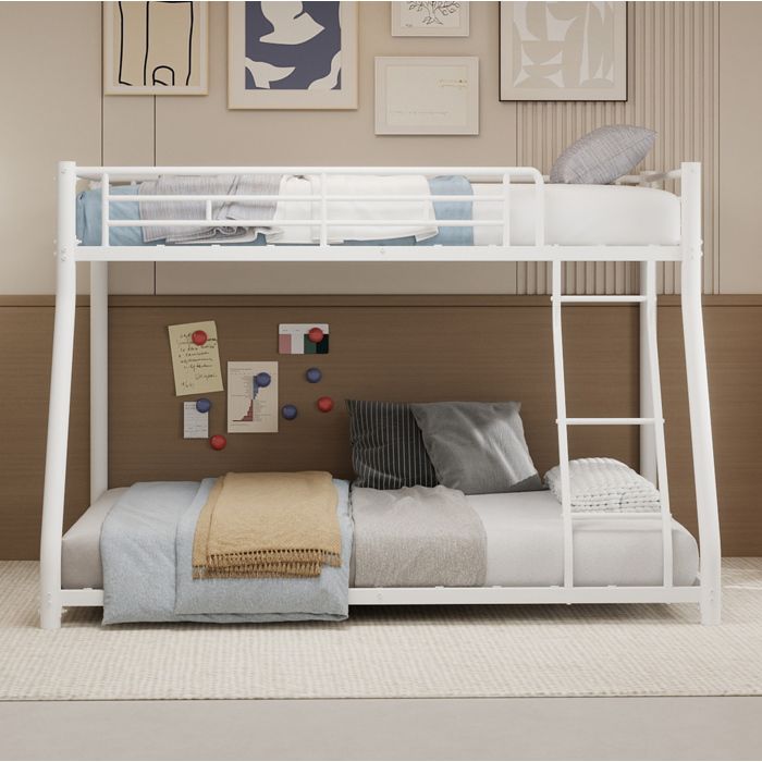 Lit superposé métal blanc 2 places couchage simple en haut et double en bas