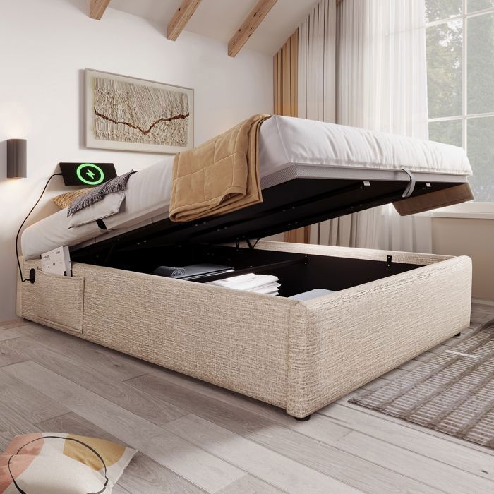 Lit Coffre 160 x 200 cm en Lin Beige Lit Double sans Tête de Lit avec USB-C et Rangement Sommier Plein Lit Coffre 160 x 200 cm en Lin Beige Lit Double sans Tête de Lit avec USB-C et Rangement Sommier Plein