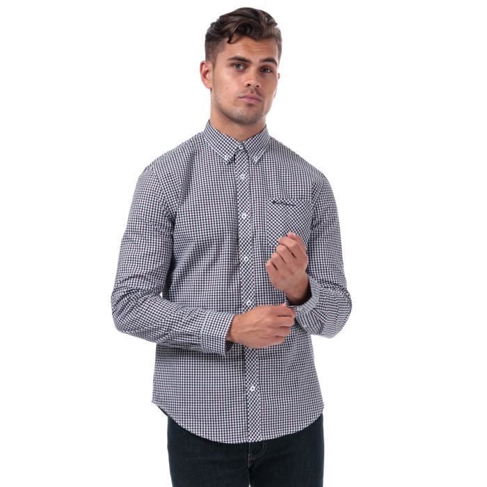 homme en chemise
