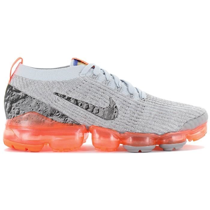 vapormax moon landing