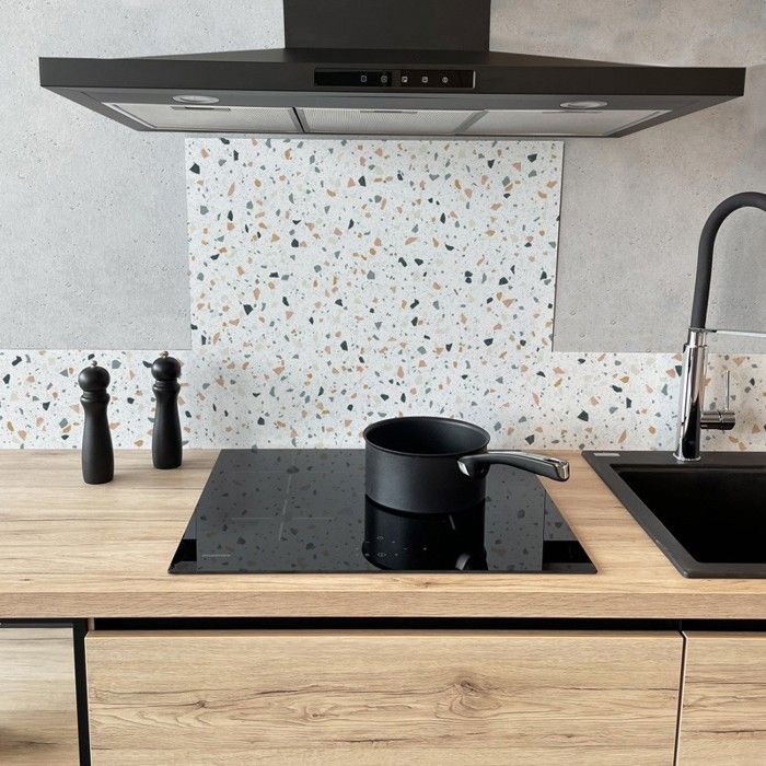 Crédence cuisine en aluminium effet terrazzo blanc - 200x20 cm (en 2 bandeaux) - 99 Déco