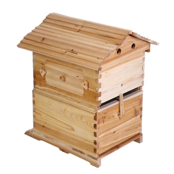 Apiculteur Mains Boîte En Bois Et Cadre En Nid D'abeille Sur La Ferme De  Campagne