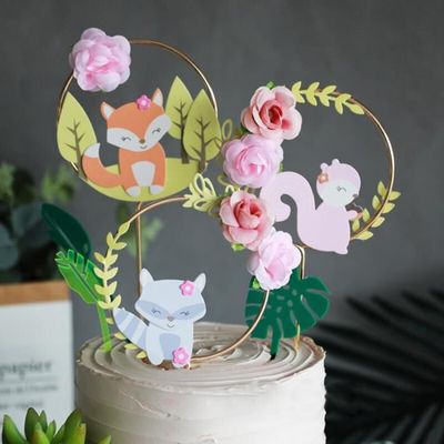Girl Elephant Decoration De Gateau Theme Animaux De La Foret Magnifique Ecureuil Renard Couronne De Fleurs Guirlande De Gateau Cdiscount Maison
