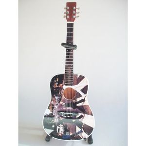 INSTRUMENT DE MUSIQUE Guitare miniature hommage aux Beatles - album Abbe