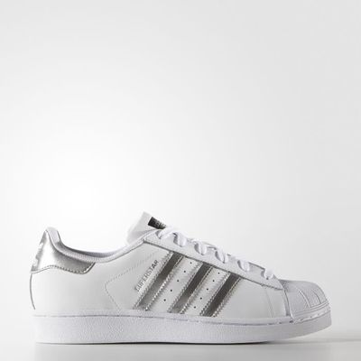 ADIDAS ORIGINALS Baskets Superstar Femme Blanc et argent Cdiscount Chaussures