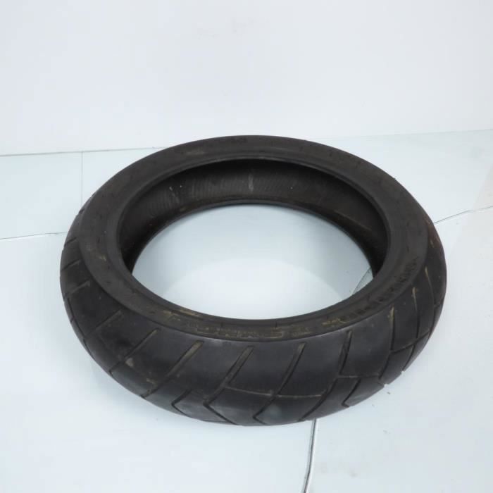 Pneu 160-60-17 Pirelli pour moto Scorpion Sync 69H 40% Occasion