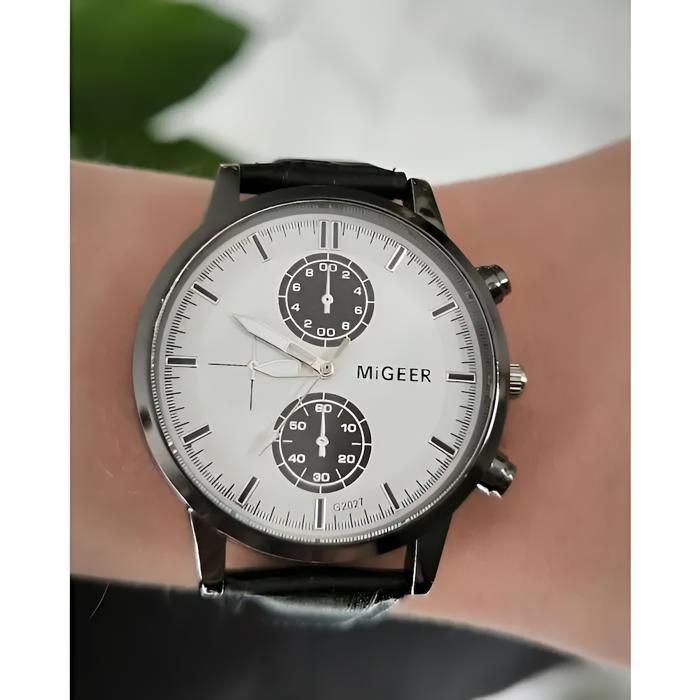 Montre Bracelet Classique Homme - Boîtier Doré, Cadran Noir, Bracelet Cuir Noir