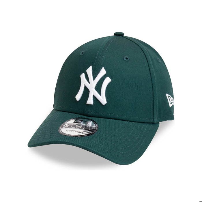 Comparer les prix de Casquette New York Yankees Ess 9FORTY