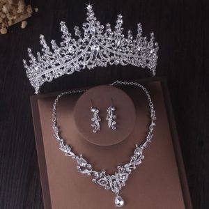 DIADÈME Ensemble de bijoux de luxe pour mariée, Baroque, couleur argent, cristal, couronne, diadème, ras du co 2Pcs Jewelry Sets -QUKJ2101