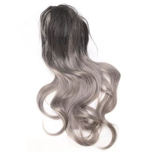 Perruque Courte Grise Bouclée KIMBERLEY 51 - Synthétique, Bonnet Moyen - Neuf Avec étiquettes