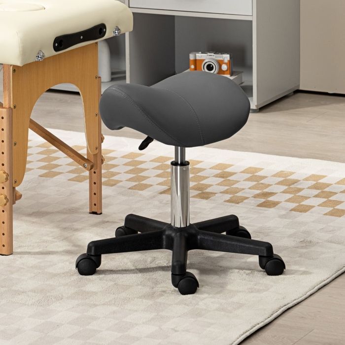 Tabouret à roulettes assise en forme de selle réglable en hauteur pivotant à 360° similicuir gris 48 x 47 x 45-59 cm