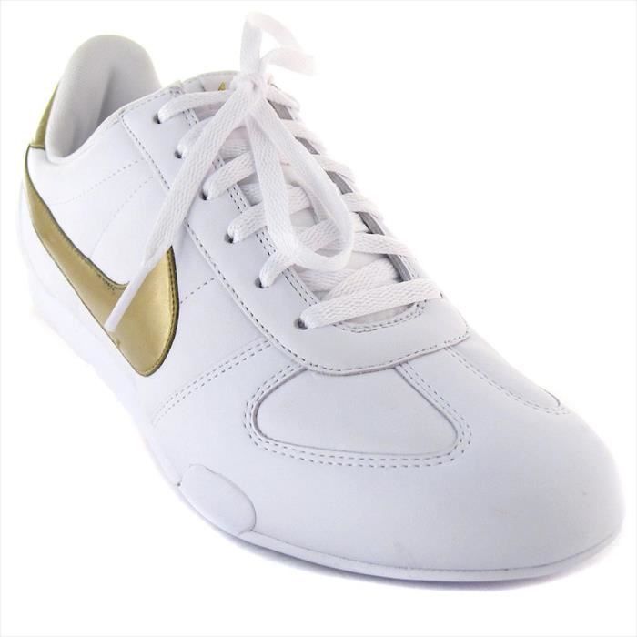 nike enfant blanche