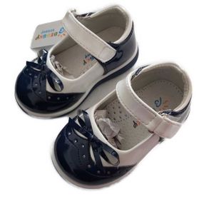 BABIES Chaussures Babies en Cuir Verni Blanc et Bleu pour