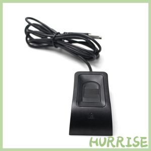 Kensington, clé à empreintes digitales VeriMark™ Desktop – Lecteur biométrique sécurisé USB-A/USB-C certifié FIDO2, avec câble USB 3.0 (1,2 m). K62330WW Kensington, clé à empreintes digitales VeriMark™ Desktop – Lecteur biométrique sécurisé USB-A/USB-C certifié FIDO2, avec câble USB 3.0 (1,2 m). K62330WW