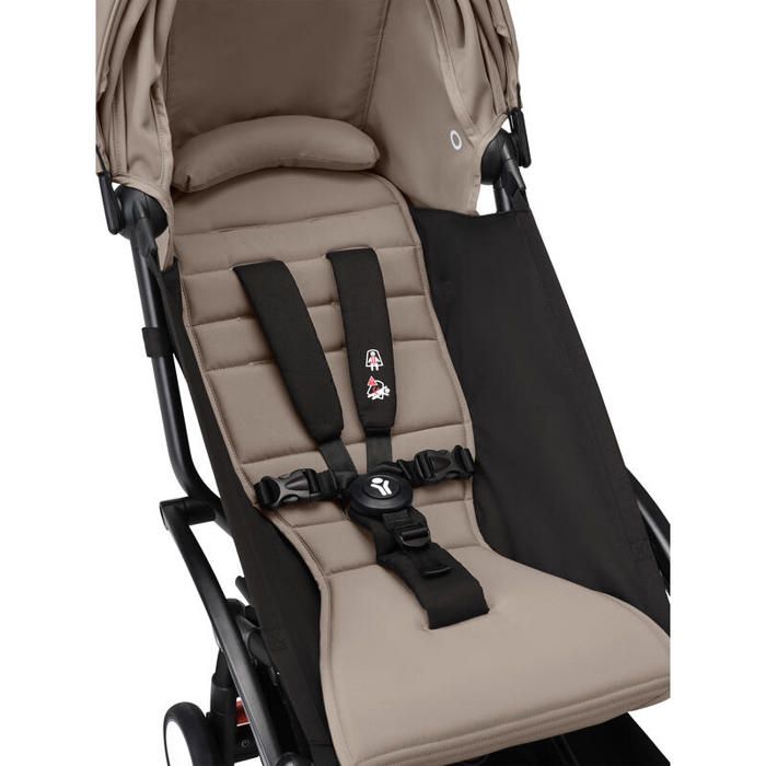 STOKKE Poussette Yoyo3 Pack Taupe Cadre Noir habillage pluie