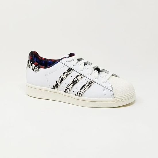 Adidas superstar taille 32 deals