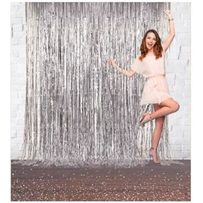 Rideau Métallique Argenté à Franges - 6 Panneaux 1x2m - Brillant PET - Adhésif Double Face Inclus - Décoration Fête, Mariage, Anniversaire, Photo