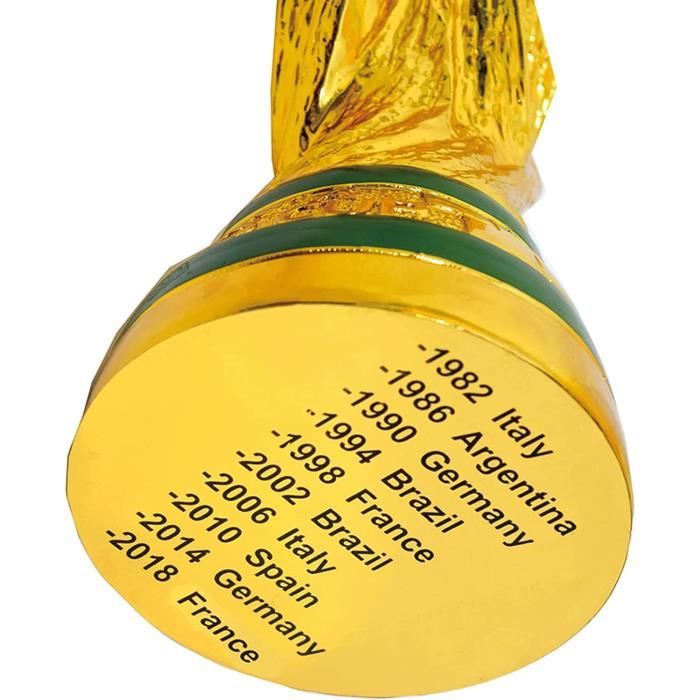 FIFA World Cup 2018 - Réplique du trophée de la Coupe du onde sur