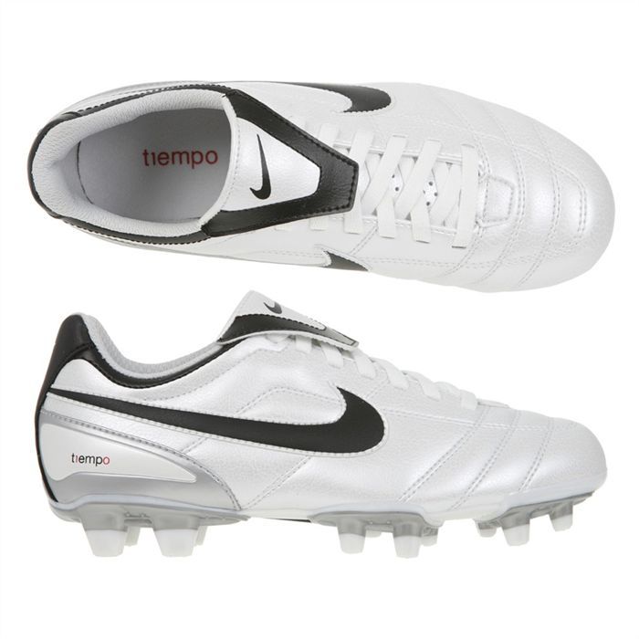 chaussure de foot tiempo