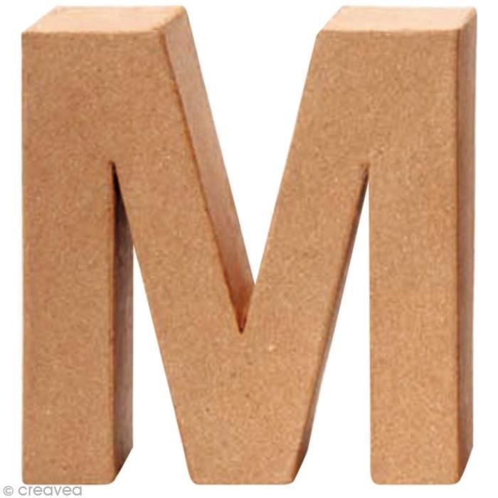 Lettre en carton M qui tient debout - 17,5 x 17 x 5,5 cm Lettre en carton à peindre ou à décorer : - Hauteur : 17,5 cm - Epaisseur
