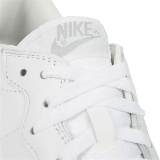 Virgule outlet nike scratch