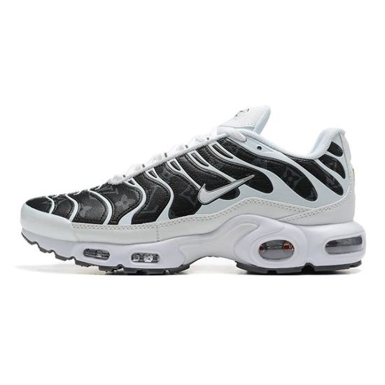 Tn noir taille 40 sales
