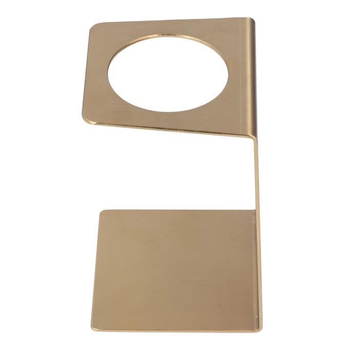 Café Goutte à Goutte, Barista Versant De L'eau Sur Du Café Moulu Avec