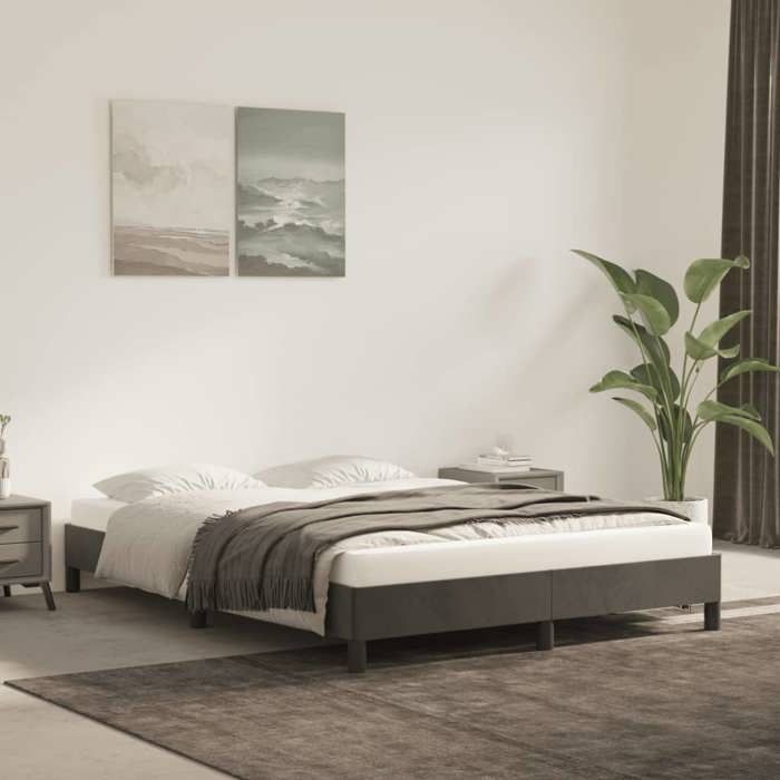 Cadre de lit en velours - Happiness - 140x190 cm - Gris foncé - Velours doux - Lattes de contreplaqué - Pieds robustes Cadre de lit en velours - Happiness - 140x190 cm - Gris foncé - Velours doux - Lattes de contreplaqué - Pieds robustes