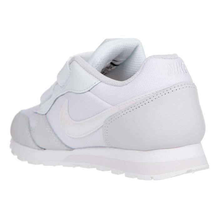 Nike md runner 2 blanche outlet