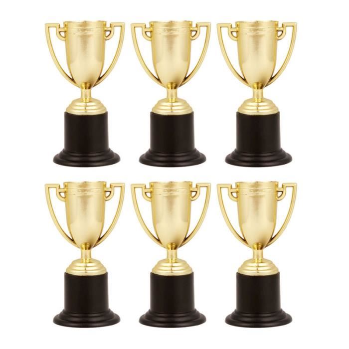 Generic Trophée doré de football - Prix pas cher | CI