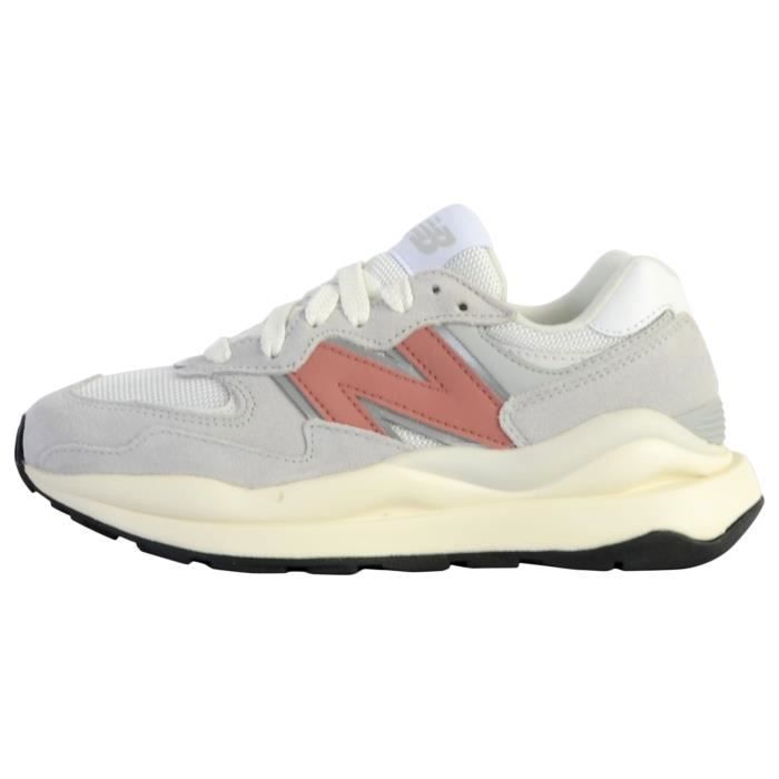 Basket Cuir New Balance 574 Gris Rouge Version Basse Confort