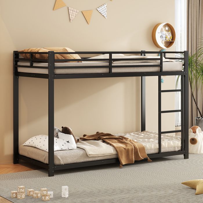 Lit superposé 90x200 cm EVRYAE Modèle classique métal noir avec barrières de sécurité hautes – gain de place