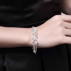 BRACELET - GOURMETTE Top Qualité Bracelet Femmes Charm
