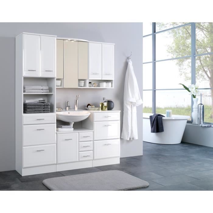 Armoire murale blanche avec devant en MDF et cadre en aggloméré (avec une couche de résine mélamine). L'aspect laqué blanc donne la