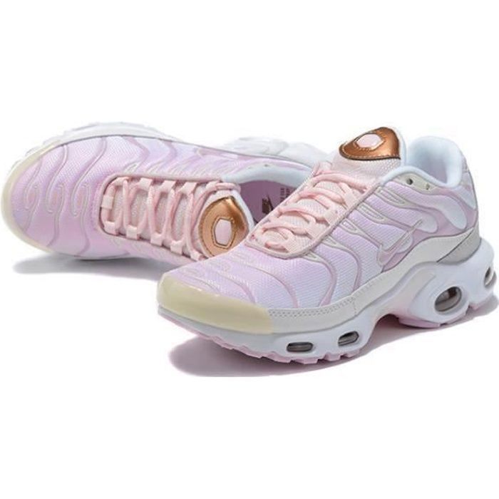 Basket nike femme blanche et top rose