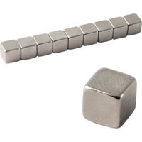 Aimants néodyme cube - 5 x 5 x 5 mm - 10 pcs Dimension : 5 x 5 x 5 mm Quantité : 10 aimants (Force d'adhérence : 1,1 kg)