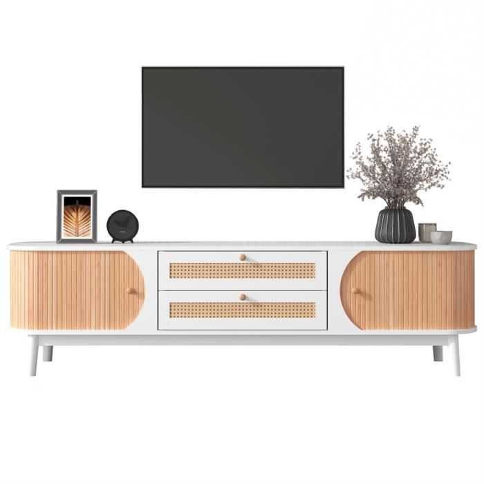 meuble tv en mélange de bois naturel avec portes et tiroirs, meuble tv avec côtés en rotin, style maison de campagne