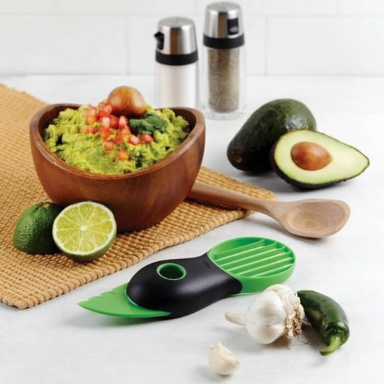 Trancheuse Et Dénoyauteur D'avocat Holy Guacamole OTOTO - Gadget De Cuisine Fun En Forme D'ange - Cadeau Original Pour Cuisiner