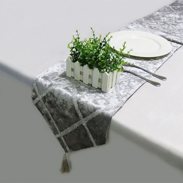 Chemin De Table De Luxe En Flanelle Avec Strass, Fait à La Main