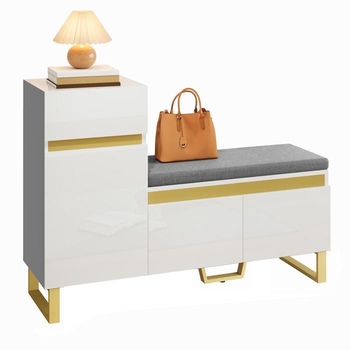 Meuble d’entrée avec banc rembourré grand meuble à chaussures à portes et tiroir blanc brillant et détails dorés 120×35×85 cm