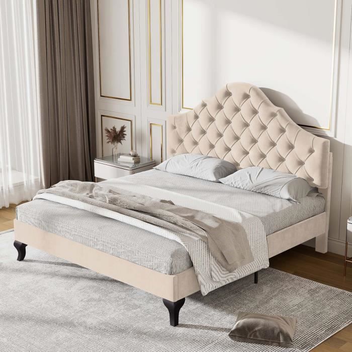 Lit capitonné - MODERNLUXE - 140x200cm - Tête de lit réglable - Sommier à lattes - Velours beige Lit capitonné - MODERNLUXE - 140x200cm - Tête de lit réglable - Sommier à lattes - Velours beige