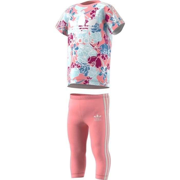 ensemble adidas couleur