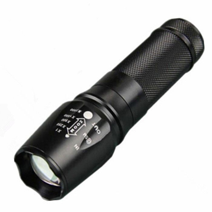 Lampe torche tactique rechargeable USB C étanche IPX6 3 modes éclairage extérieur urgence