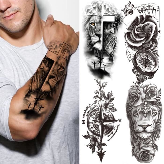 dessins de tatouage de boussole féminine