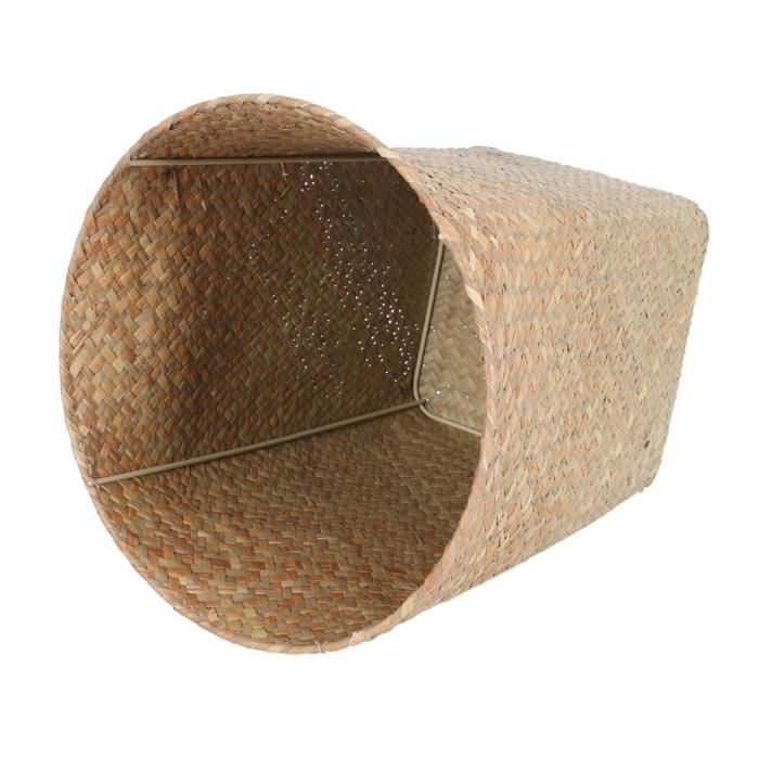 Pâques panier avec paille et coloré des œufs 22263523 Photo de stock