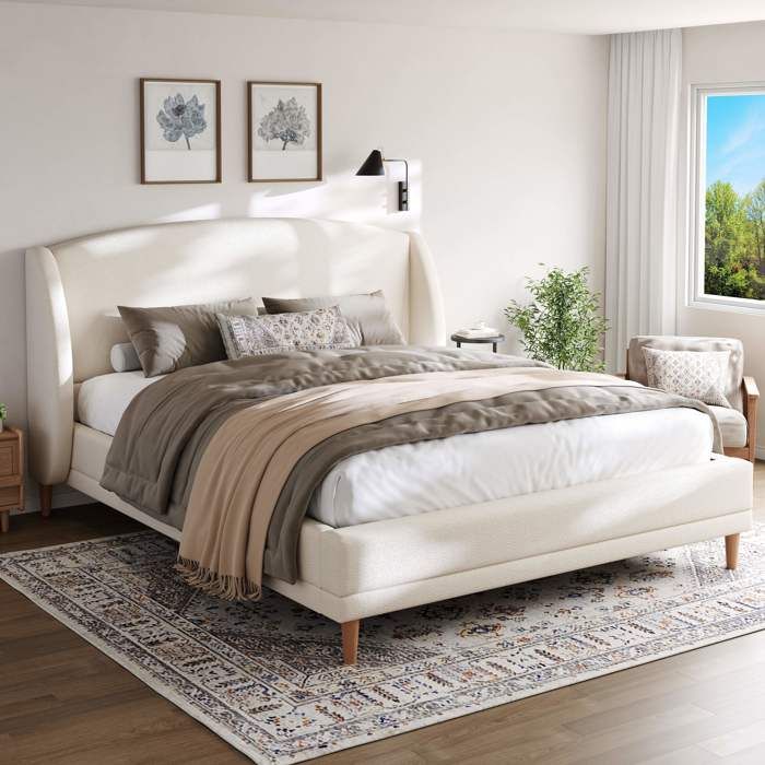 Lit rembourré 140×190cm avec tête de lit en forme dailes sommier à lattes en bois massif et pieds en hévéa Boucle blanc ivoire