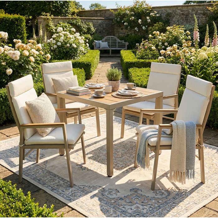 Ensemble de jardin 4 personnes avec 1 table et 4 chaises acier galvanisé plateau WPC aspect bois beige kaki