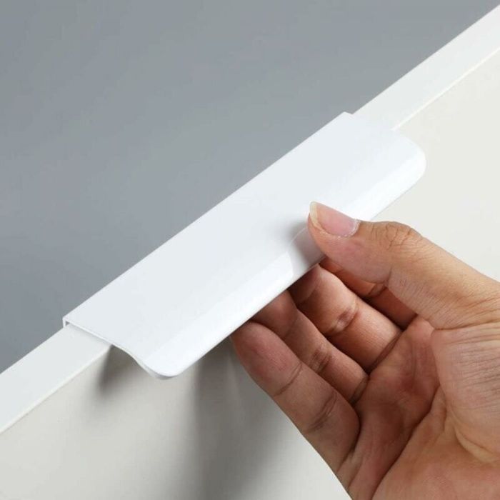Lot de 4 poignées de meuble invisibles Poignées encastrées pour tiroirs et portes darmoires Aluminium 64mm