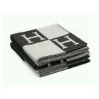 PNUATICM Couverture de canapé H-blanket Pillows en fausse laine et cachemire - Noir et blanc