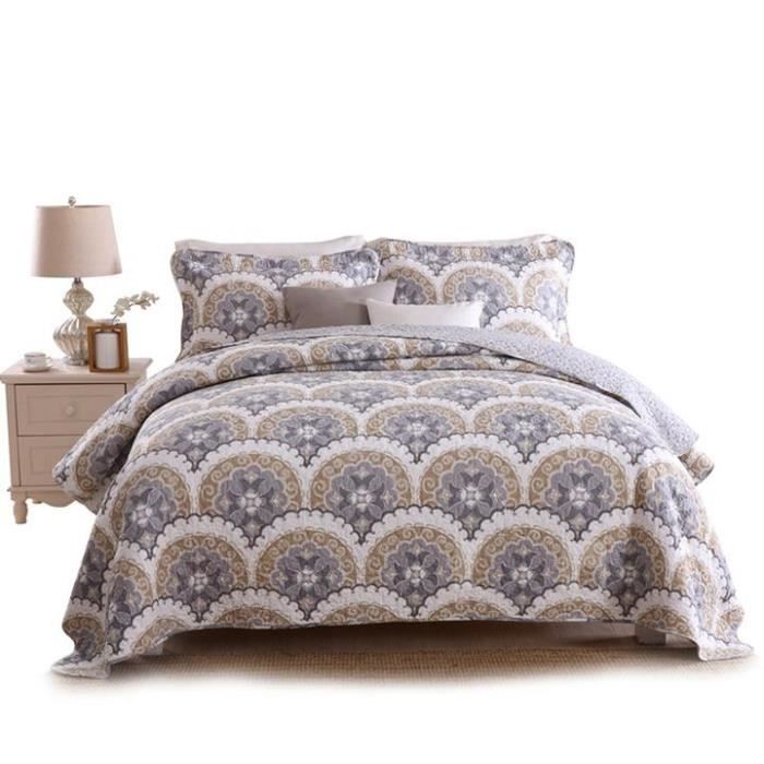 COUVRE LIT MATELASSÉ ÉCRIN BRUN : Couvre lit